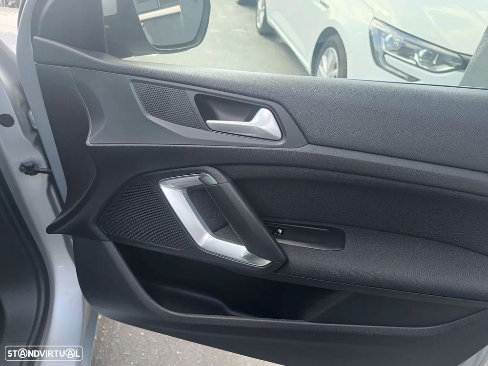 Peugeot 308 SW 1.6 BlueHDi Allure - 31