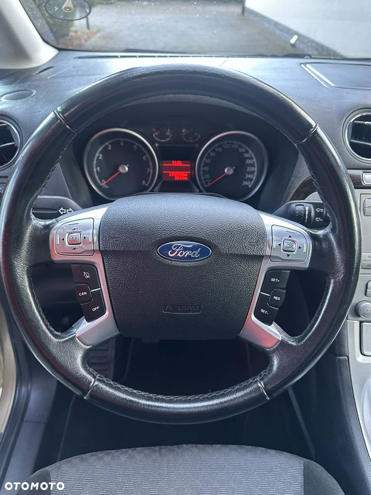 Ford Galaxy 2.0 Viva Titanium - 18