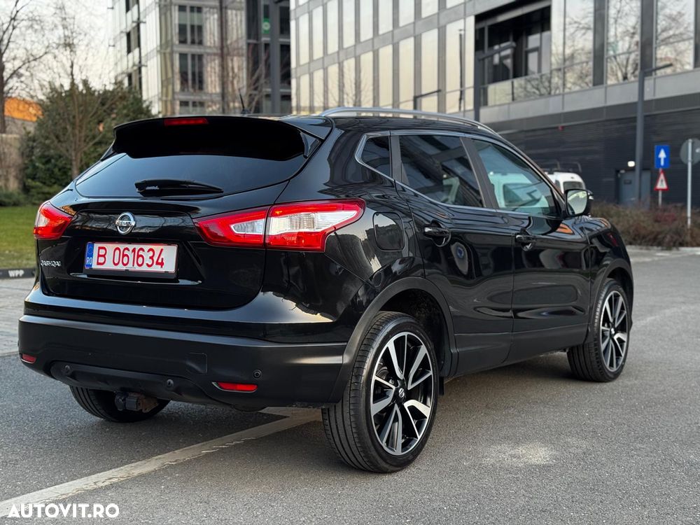 Nissan Qashqai 1.6 DCI Xtronic TEKNA - 4