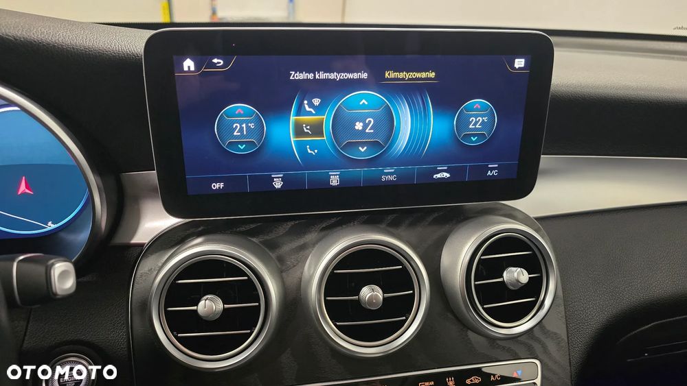 Mercedes-Benz GLC 300 de 4Matic 9G-TRONIC AMG Line Plus - 27