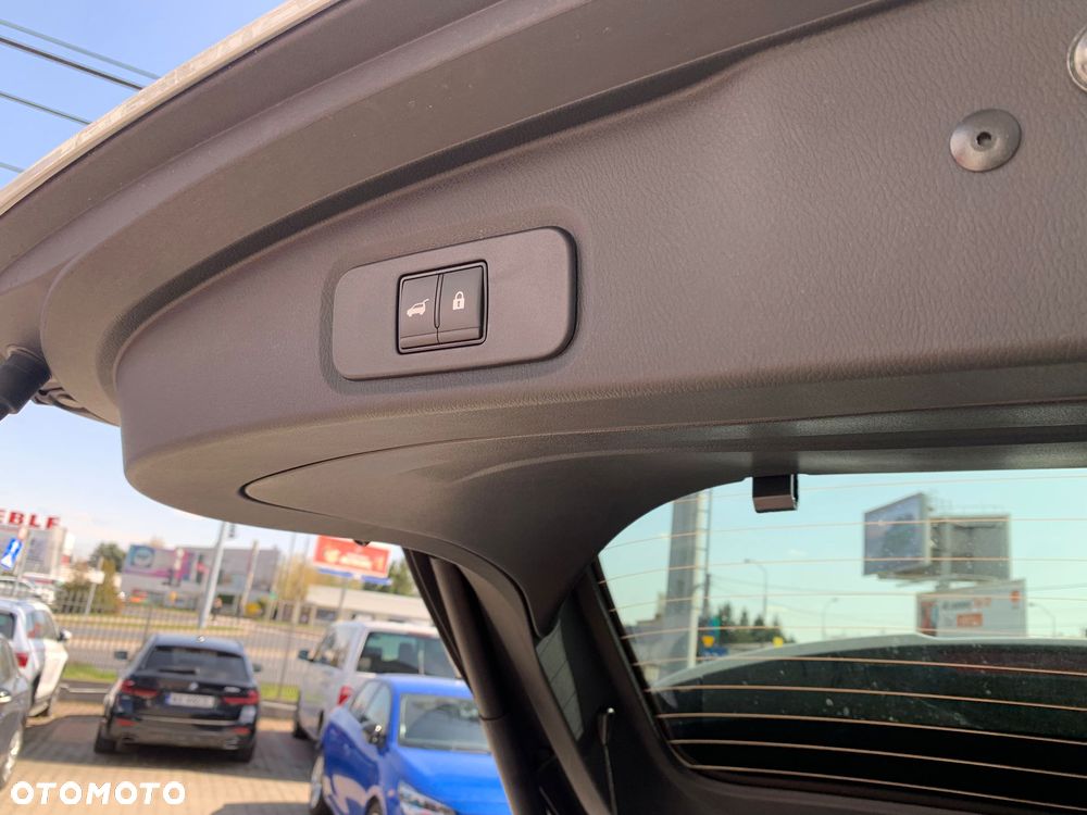Nissan Qashqai 1.3 DIG-T MHEV Tekna Xtronic - 24