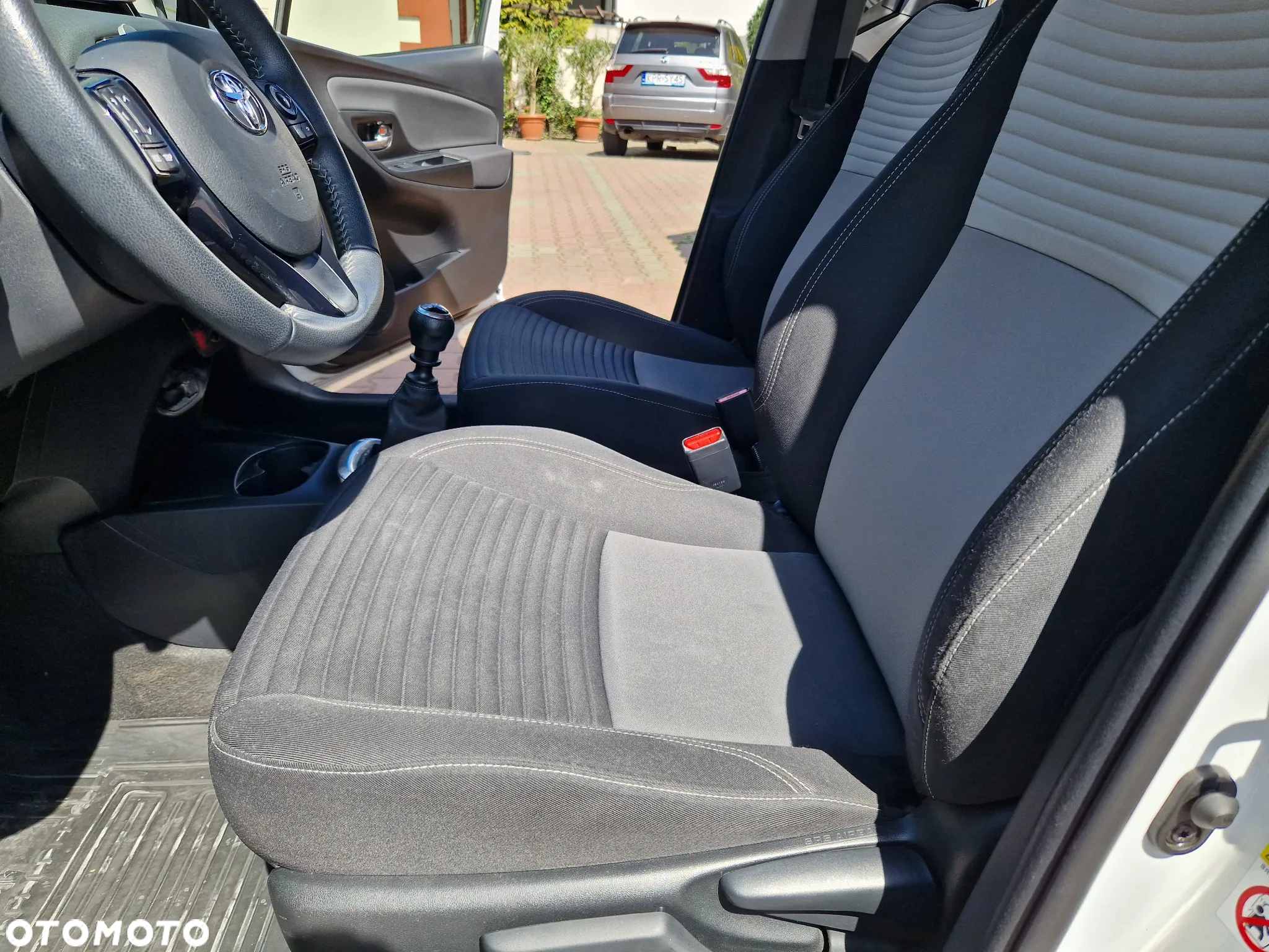 Toyota Yaris 1.5 Premium - 20