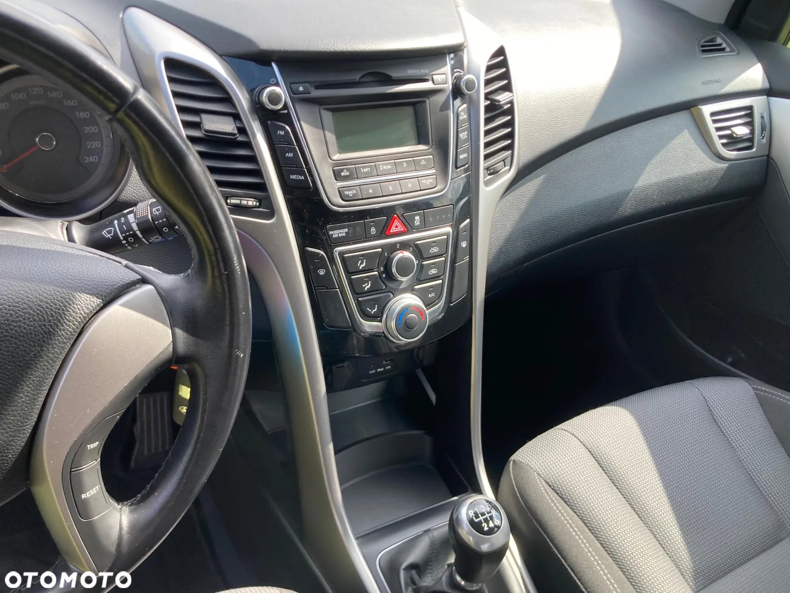 Hyundai i30 1.4 Intro Edition - 14
