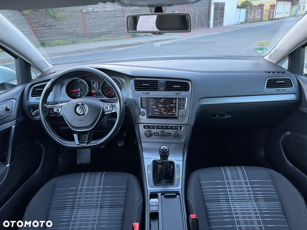 Volkswagen Golf 1.6 TDI BlueMotion Technology Lounge - 18