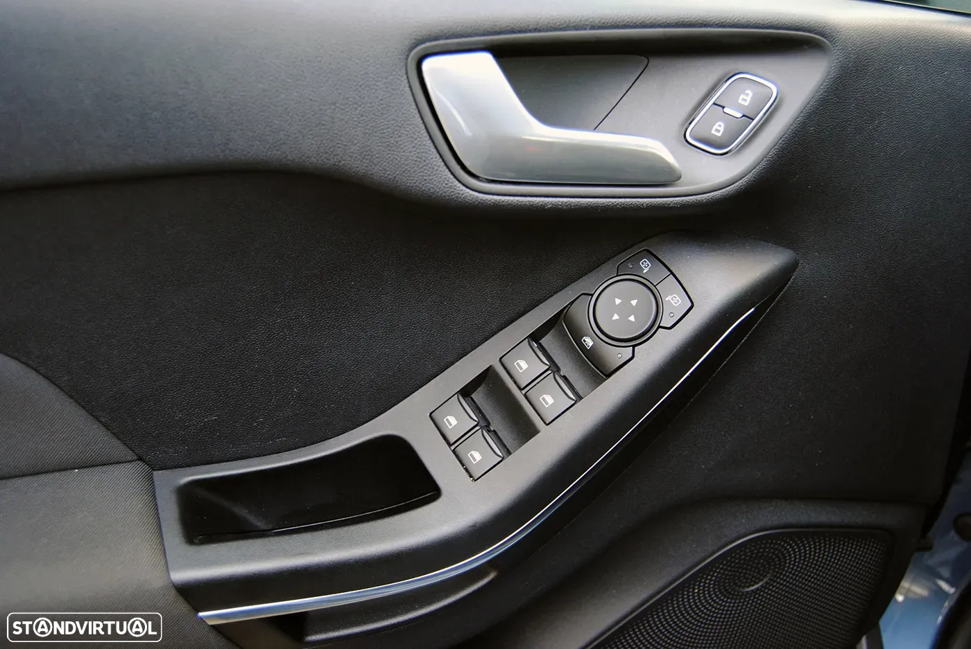 Ford Fiesta 1.0 EcoBoost ST-Line X - 31