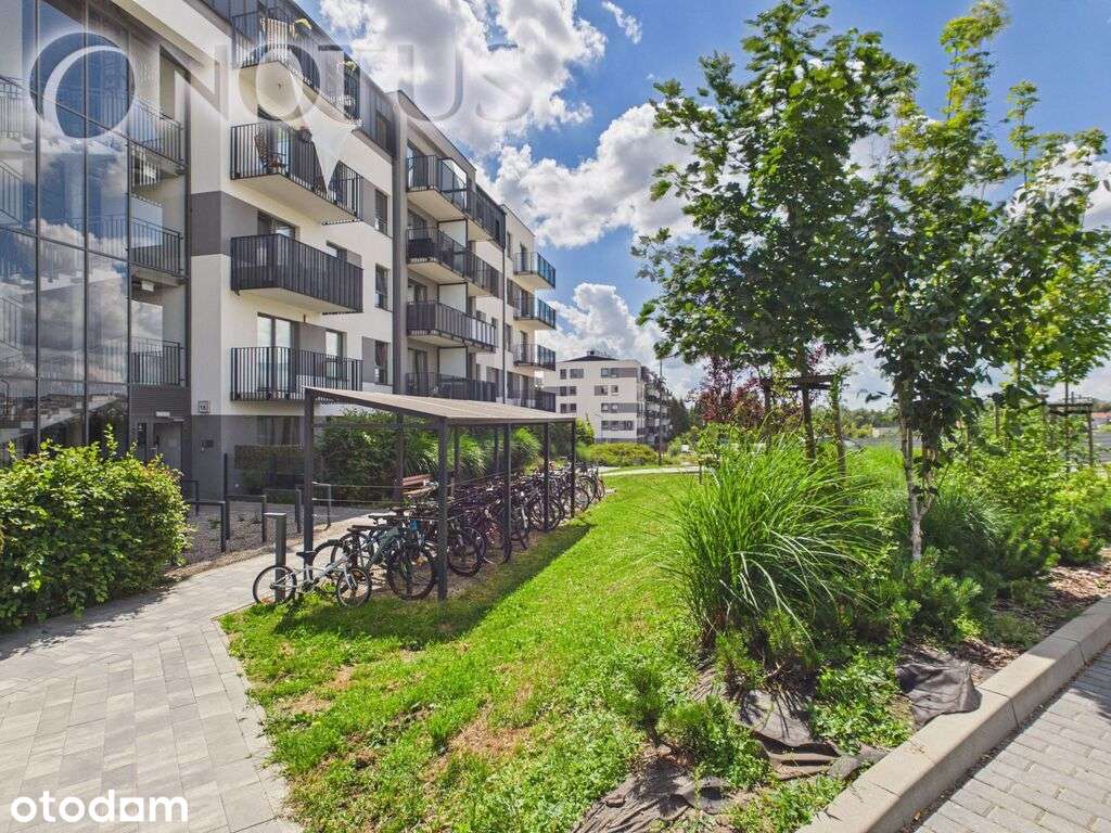 2 pok, m. postojowe + komórka, niełączony balkon