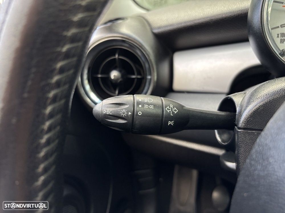 MINI Clubman Cooper D - 16
