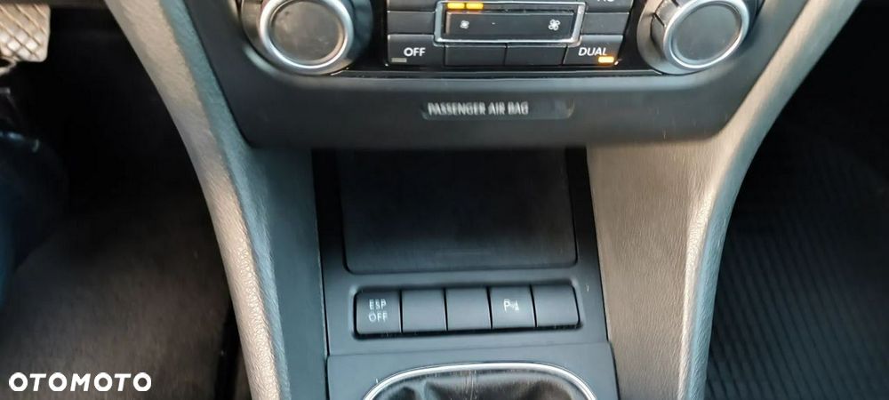 Volkswagen Golf 1.4 Comfortline - 12