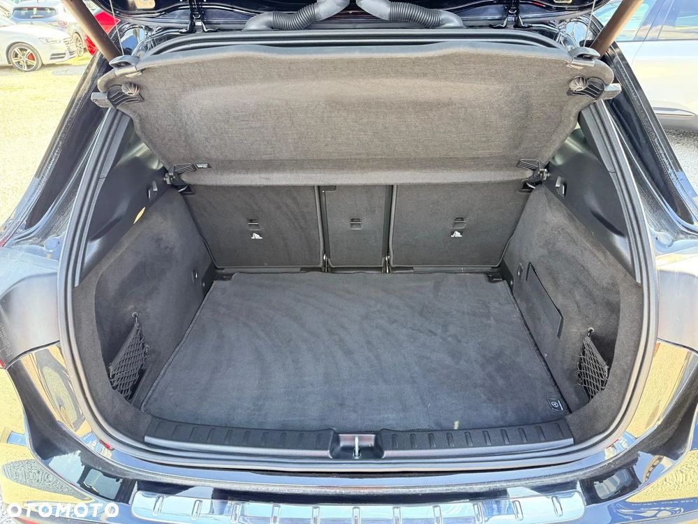 Mercedes-Benz GLA 250 e PHEV AMG Line 8G-DCT - 30