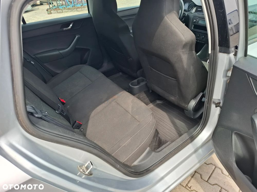 Skoda RAPID - 14