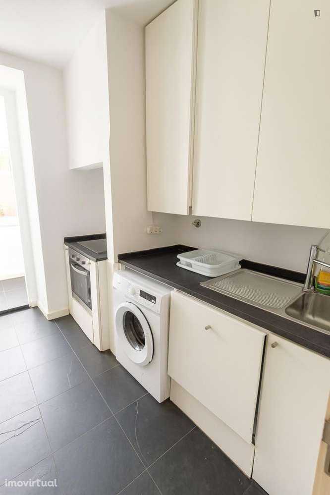 Quarto - localizado em Arroios Lisbon - Grande imagem: 5/13