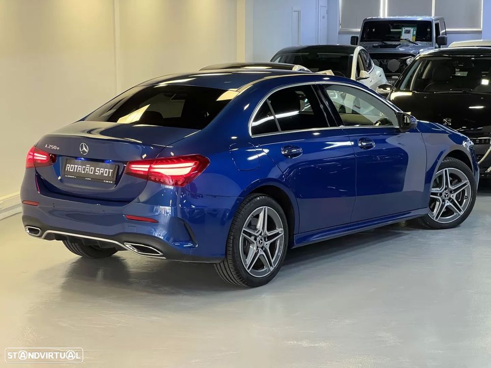 Mercedes-Benz A 250 Limousine e AMG Line - 28