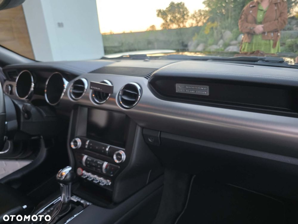 Ford Mustang Cabrio 5.0 Ti-VCT V8 Black Shadow Edition - 10