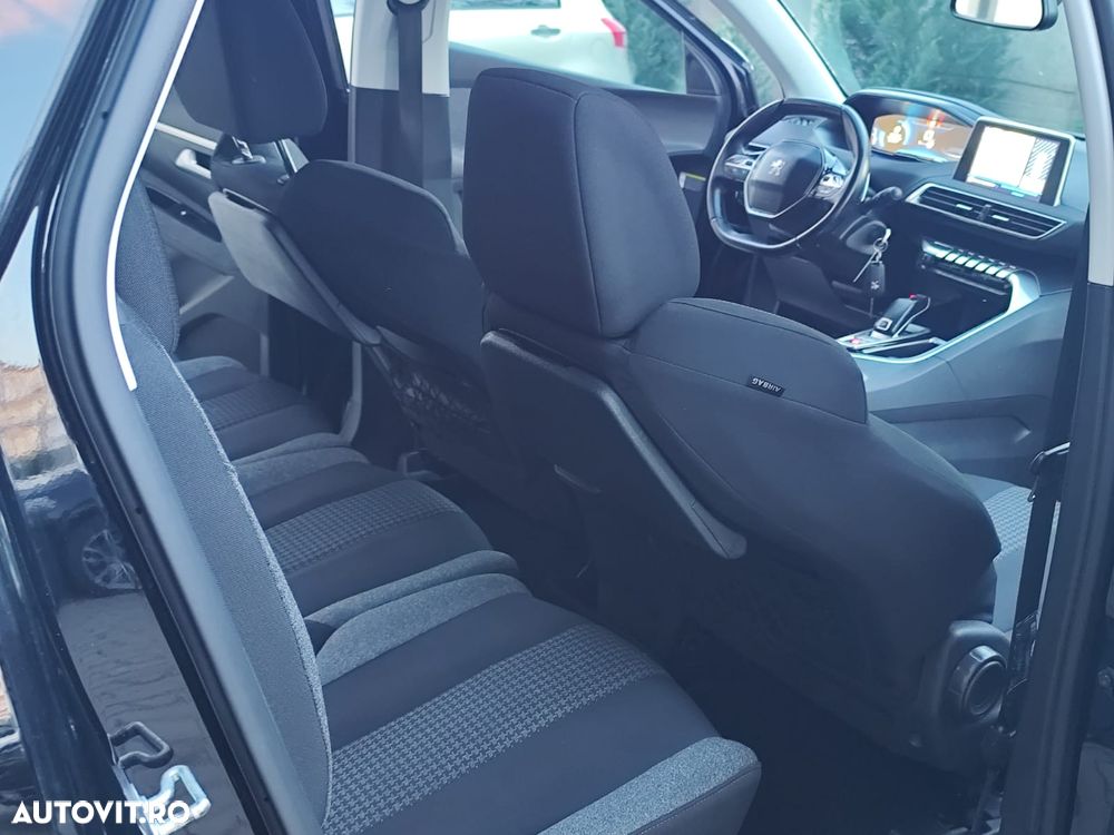 Peugeot 5008 - 6