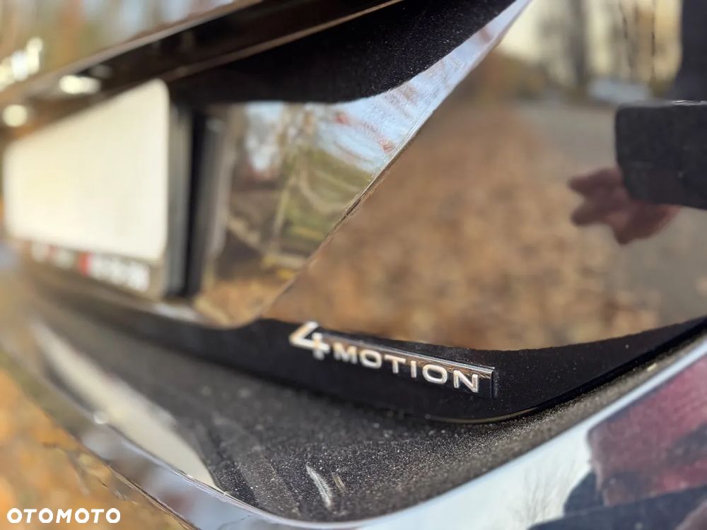 Volkswagen Passat Variant 2.0 TDI SCR DSG 4Motion Business - 11