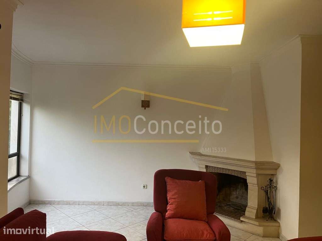 Apartamento T3 para Arrendamento no Centro da Cidade de Torres Novas - Grande imagem: 2/15