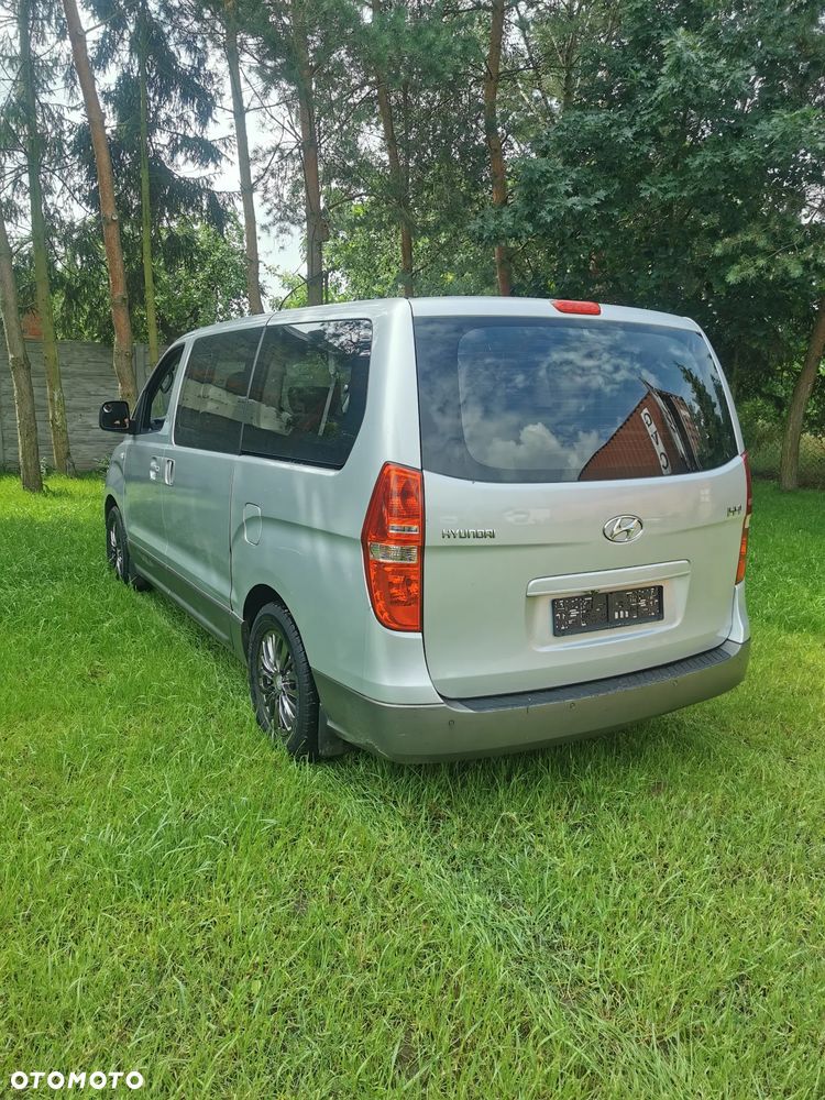 Hyundai H-1 - 4