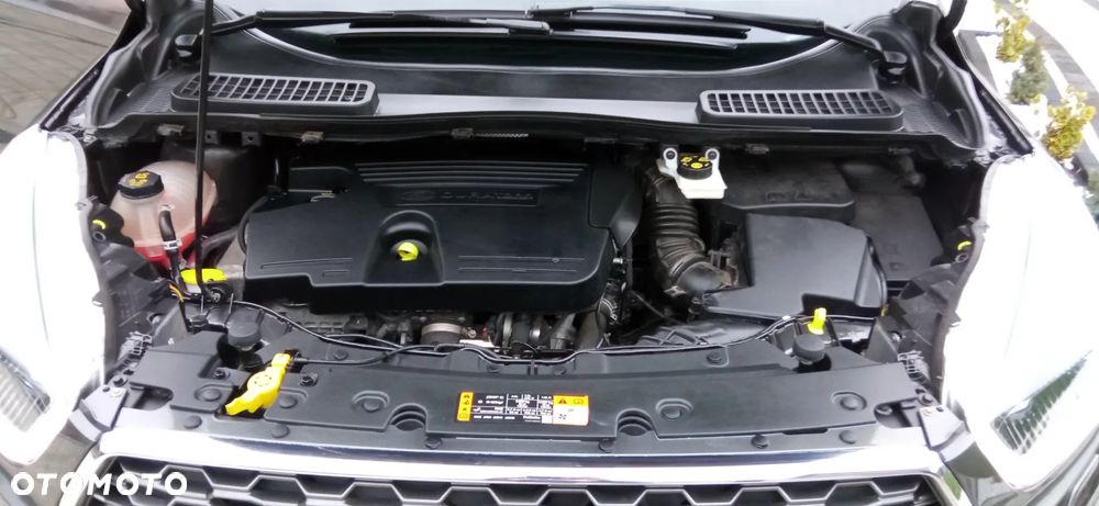 Ford Kuga 2.0 TDCi 4x4 Vignale - 24