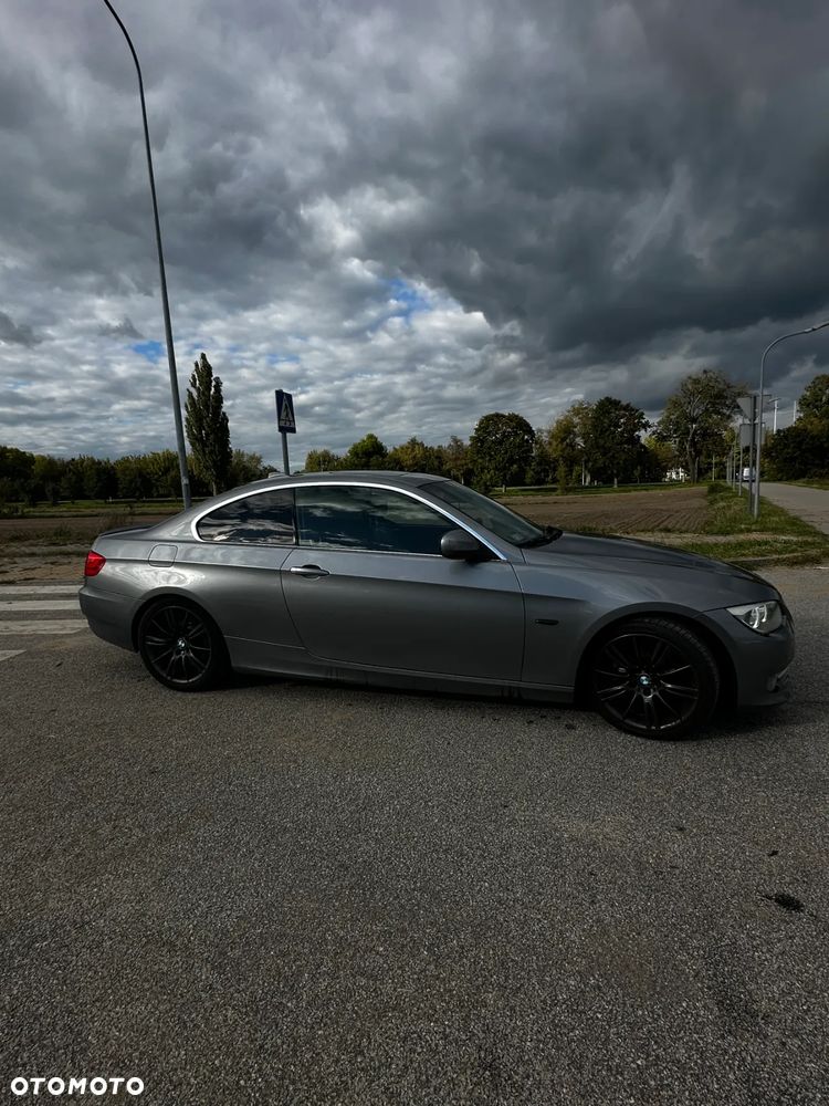 BMW Seria 3 320d - 12