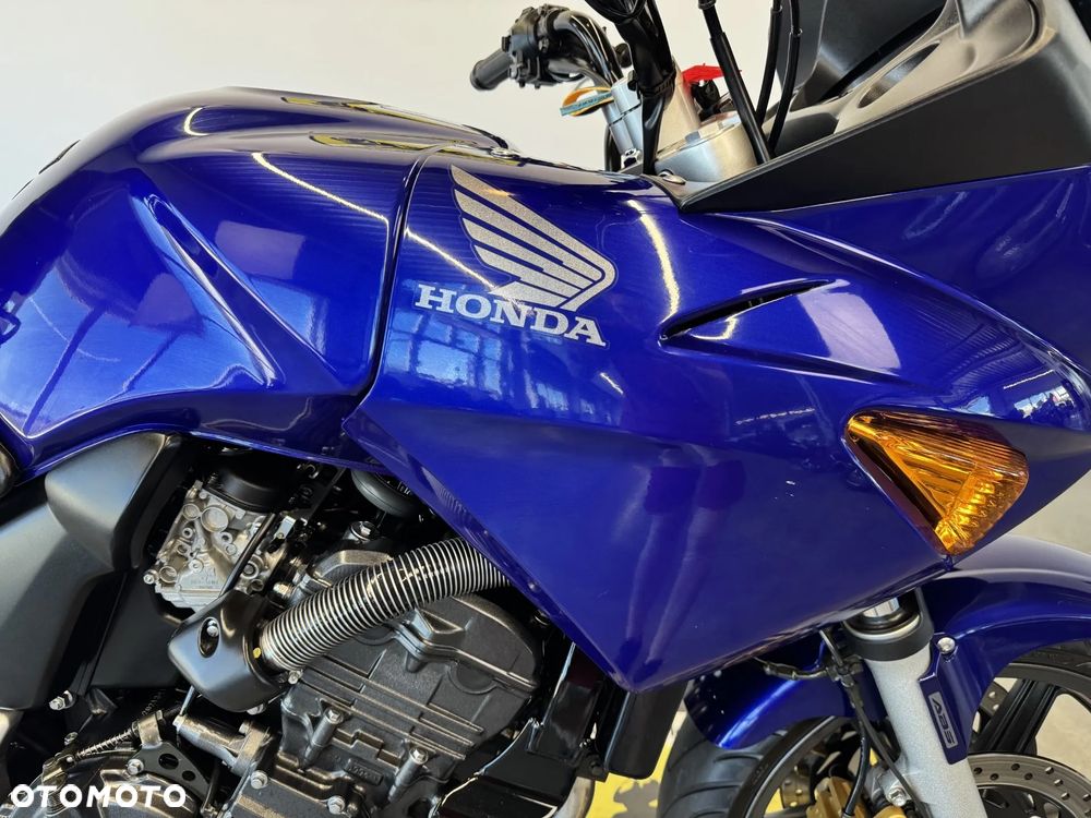 Honda CBF - 11