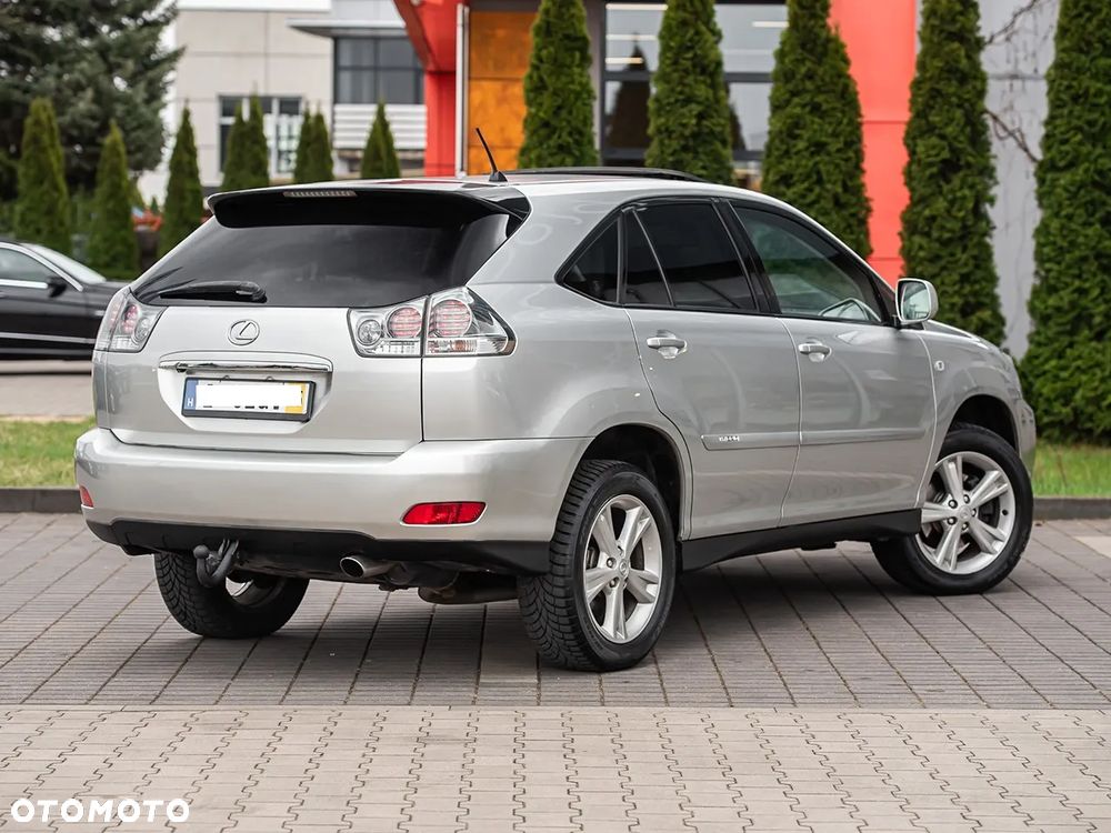 Lexus RX - 9
