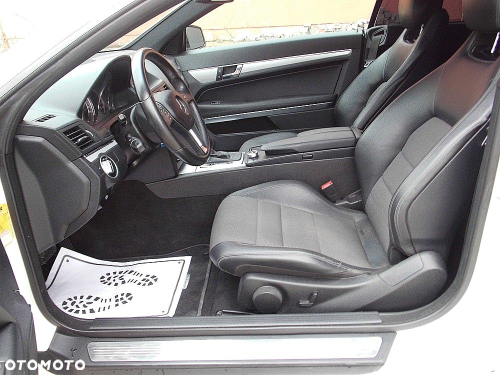 Mercedes-Benz Klasa E 200 CGI BlueEFFICIENCY Automatik Avantgarde - 2