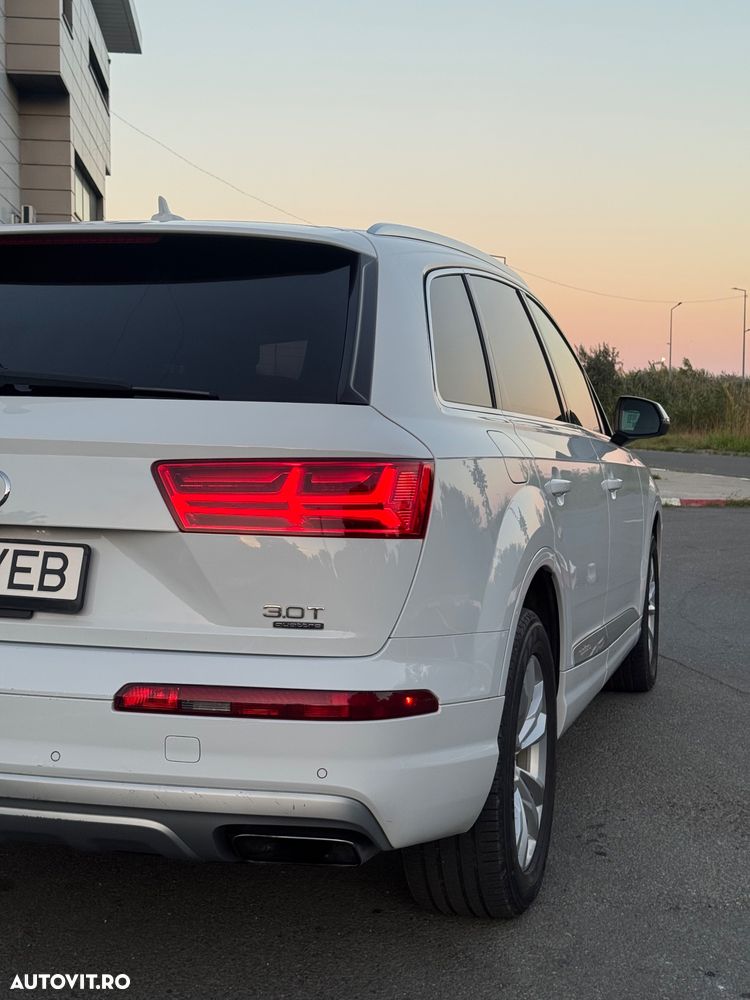 Audi Q7 3.0 TFSI Quattro Tiptronic - 17