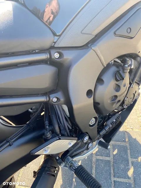 Yamaha FZ8 - 13