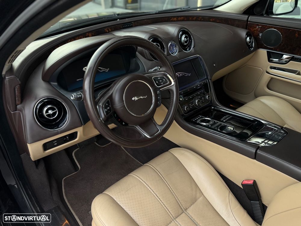 Jaguar XJ 3.0 D V6 Premium Luxury - 8