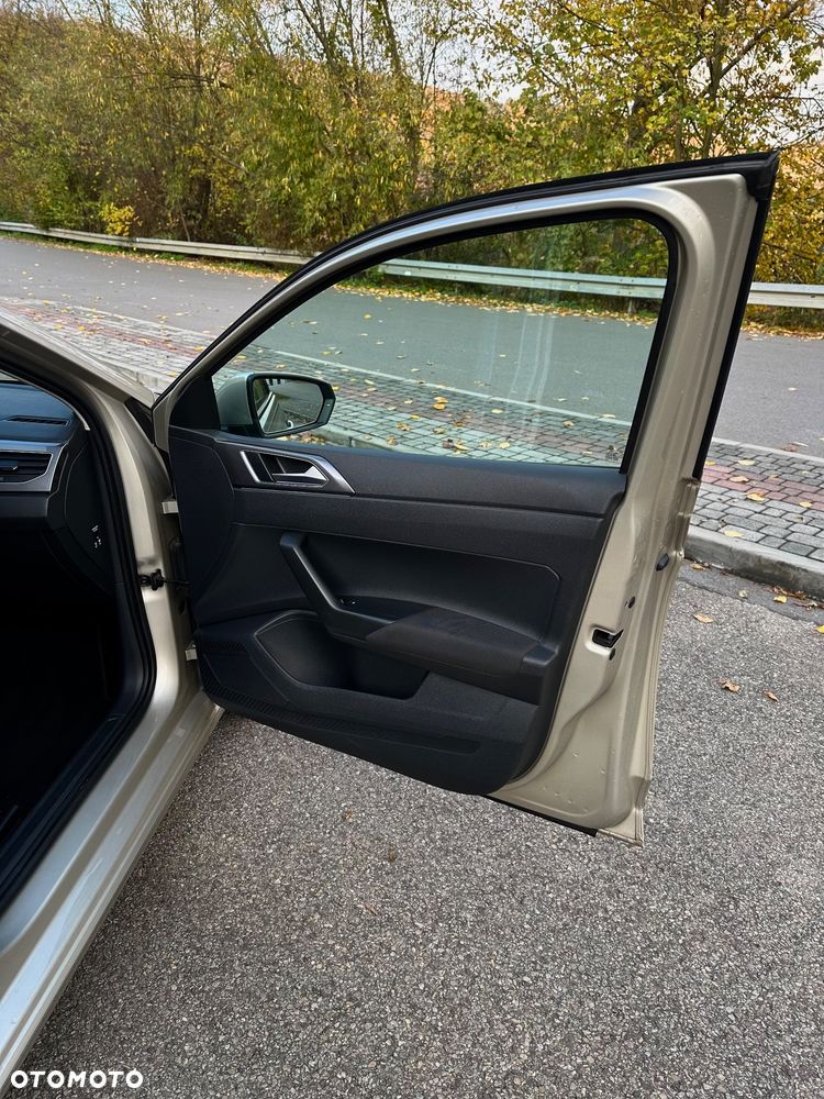 Volkswagen Polo - 21
