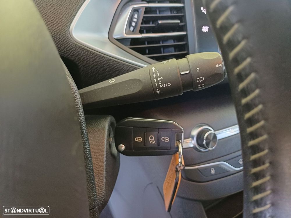 Peugeot 308 1.5 BlueHDi Business Line - 12