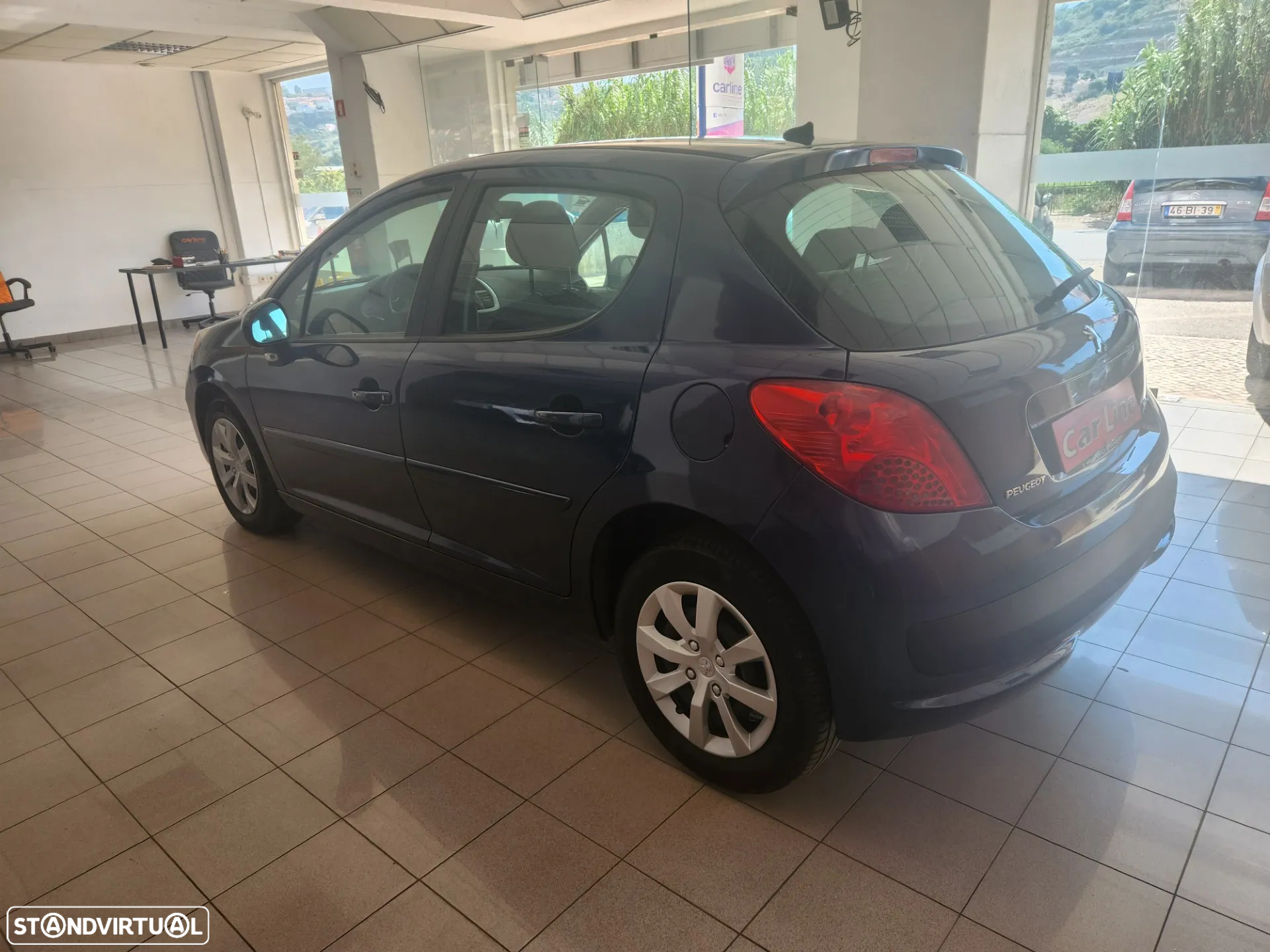 Peugeot 207 1.4 16V Trendy - 12
