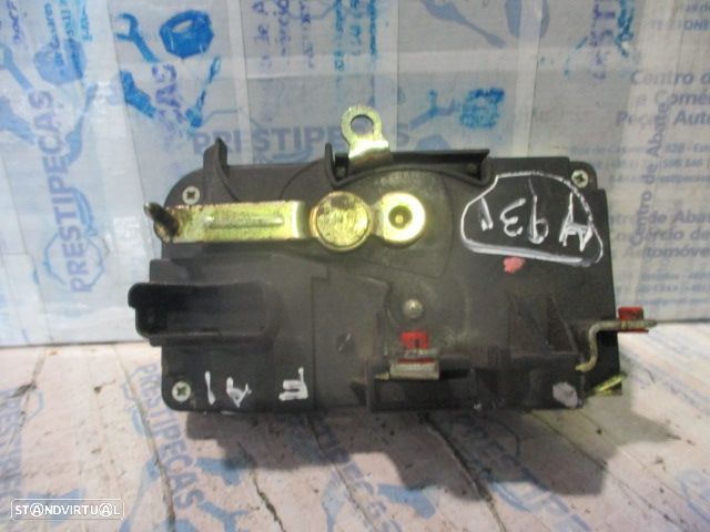 Fecho Fec4931 CITROEN JUMPY 2002 1.9D 70CV 4P BRANCO F ESQ MANUAL - 3