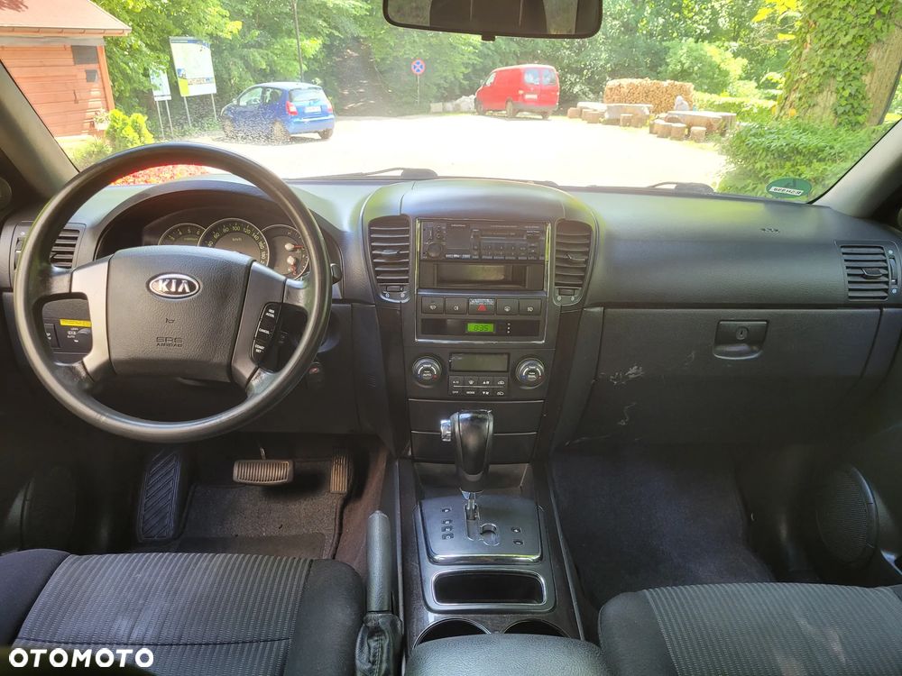 Kia Sorento 2.5 CRDi VGT DPF LX - 6
