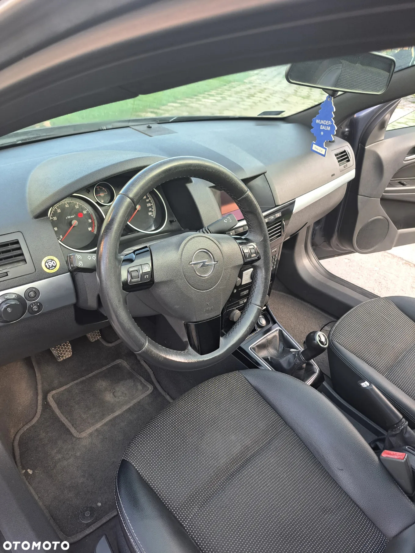 Opel Astra III GTC 1.8 Sport - 11