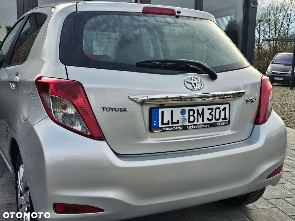 Toyota Yaris 1.33 Prestige - 32