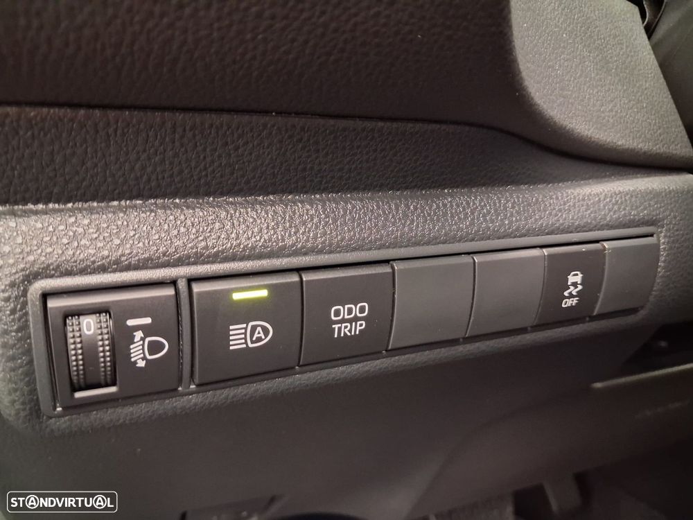 Toyota Corolla Touring Sports 1.8 Hybrid Comfort Plus - 31