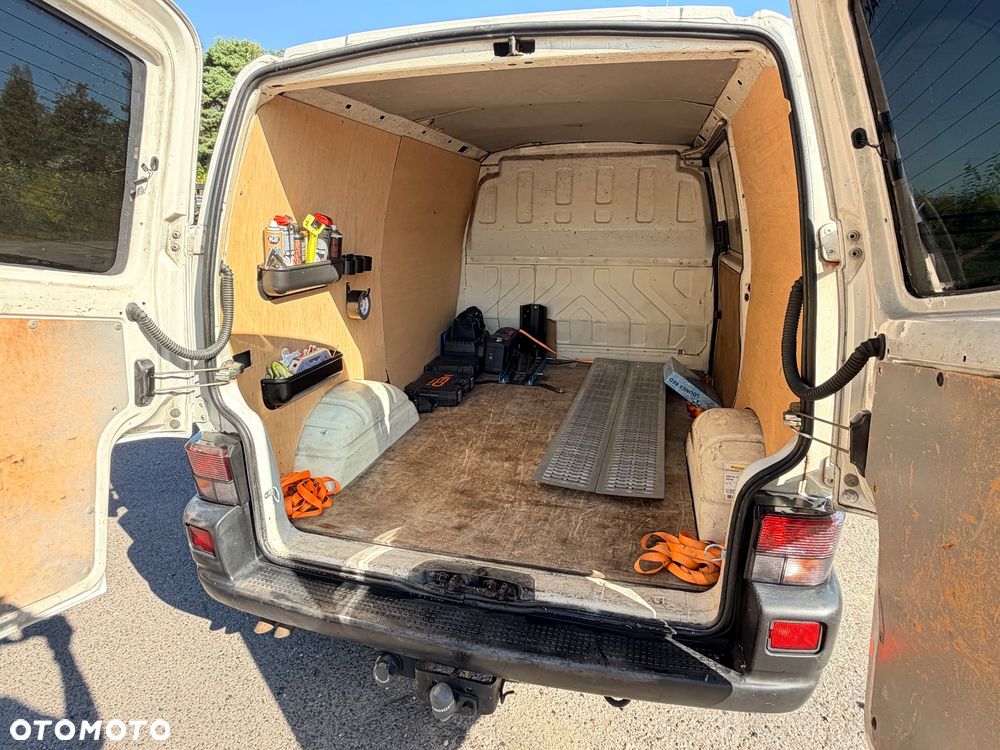 Volkswagen Transporter T4 - 21