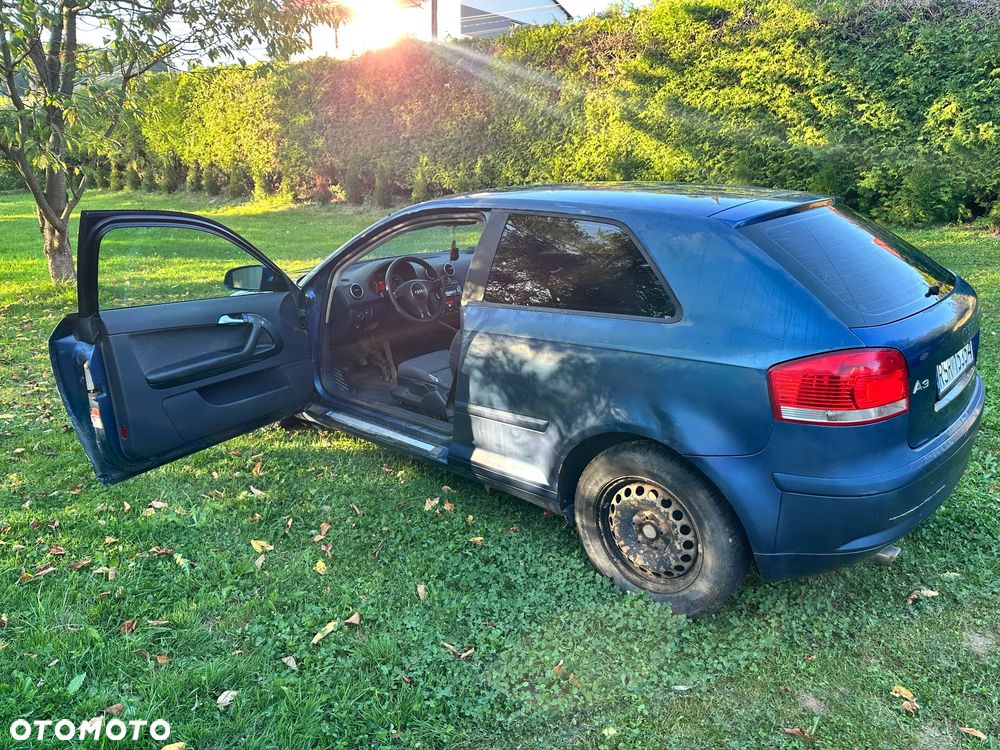 Audi A3 3-drzwiowe 1.6 Ambiente - 11