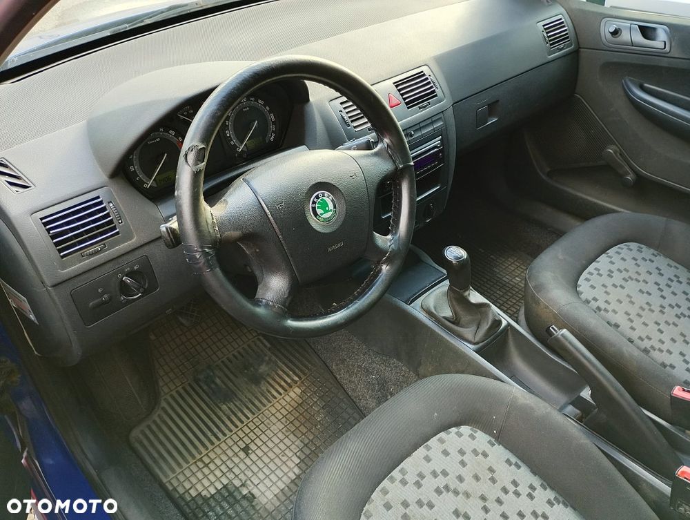 Skoda Fabia - 6