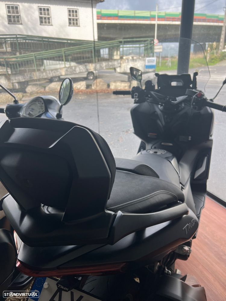 Yamaha TMAX 560 - 13