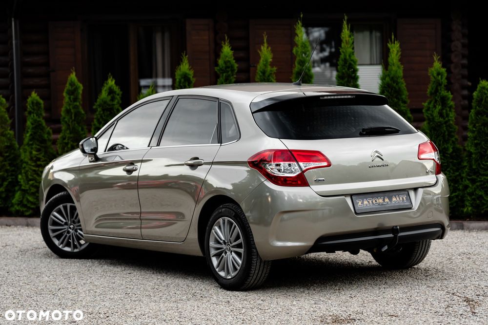 Citroën C4 e-HDi 110 Selection - 9