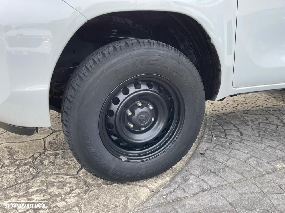 Toyota Hilux HILUX 2.4D 4WD (150CV) - 5