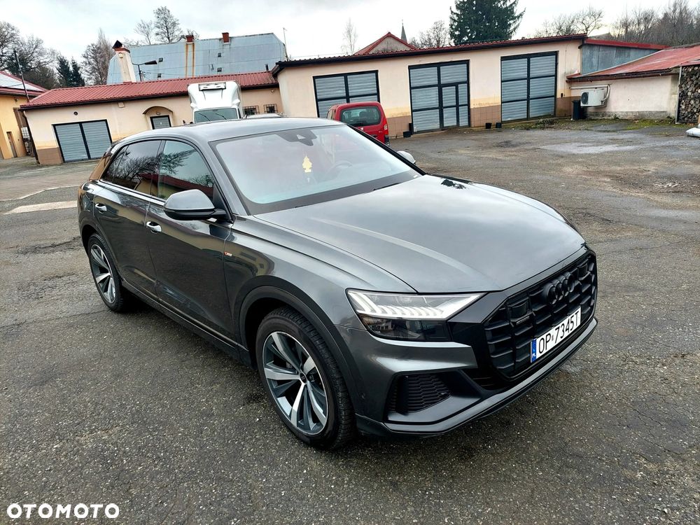 Audi Q8 Sportback e-tron - 2