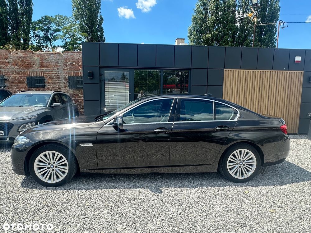 BMW Seria 5 520i Luxury Line - 6