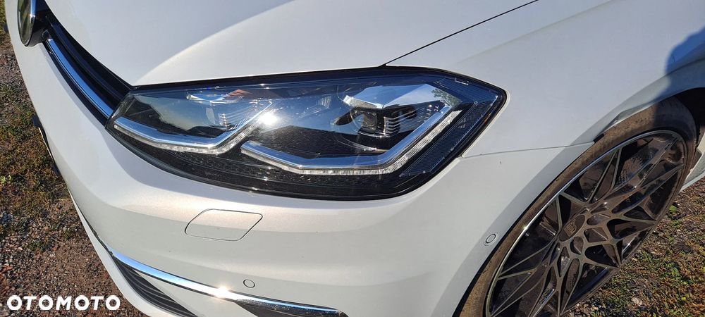 Volkswagen Golf 2.0 TDI Sound - 16