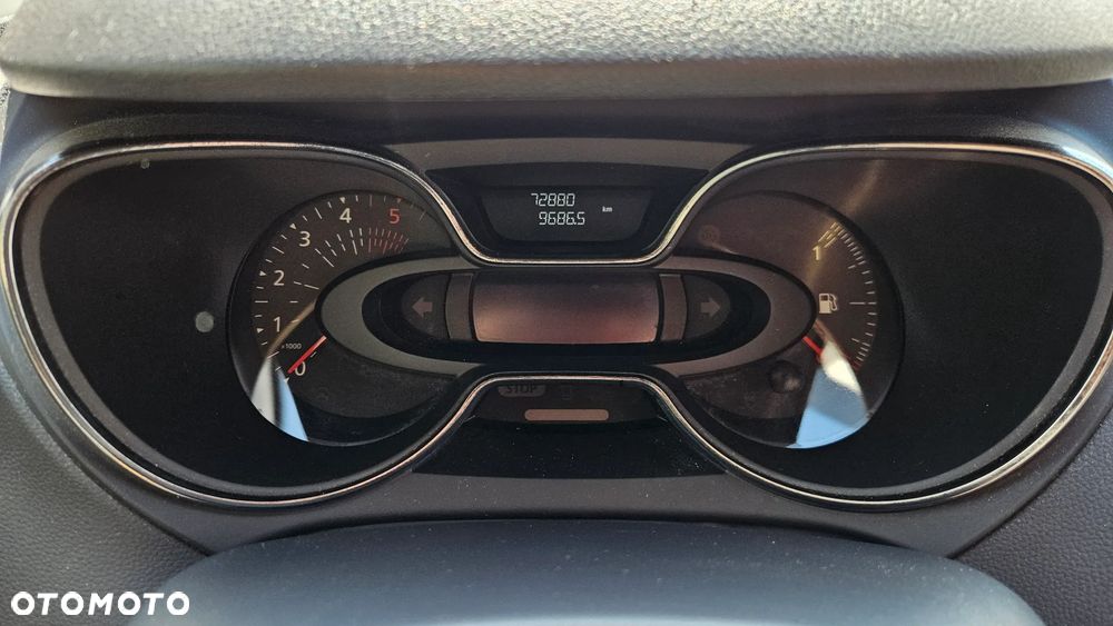 Renault Captur dCi 90 COLLECTION - 28