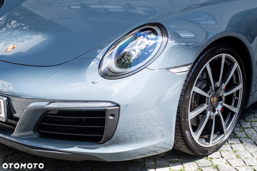 Porsche 911 Carrera S PDK - 4