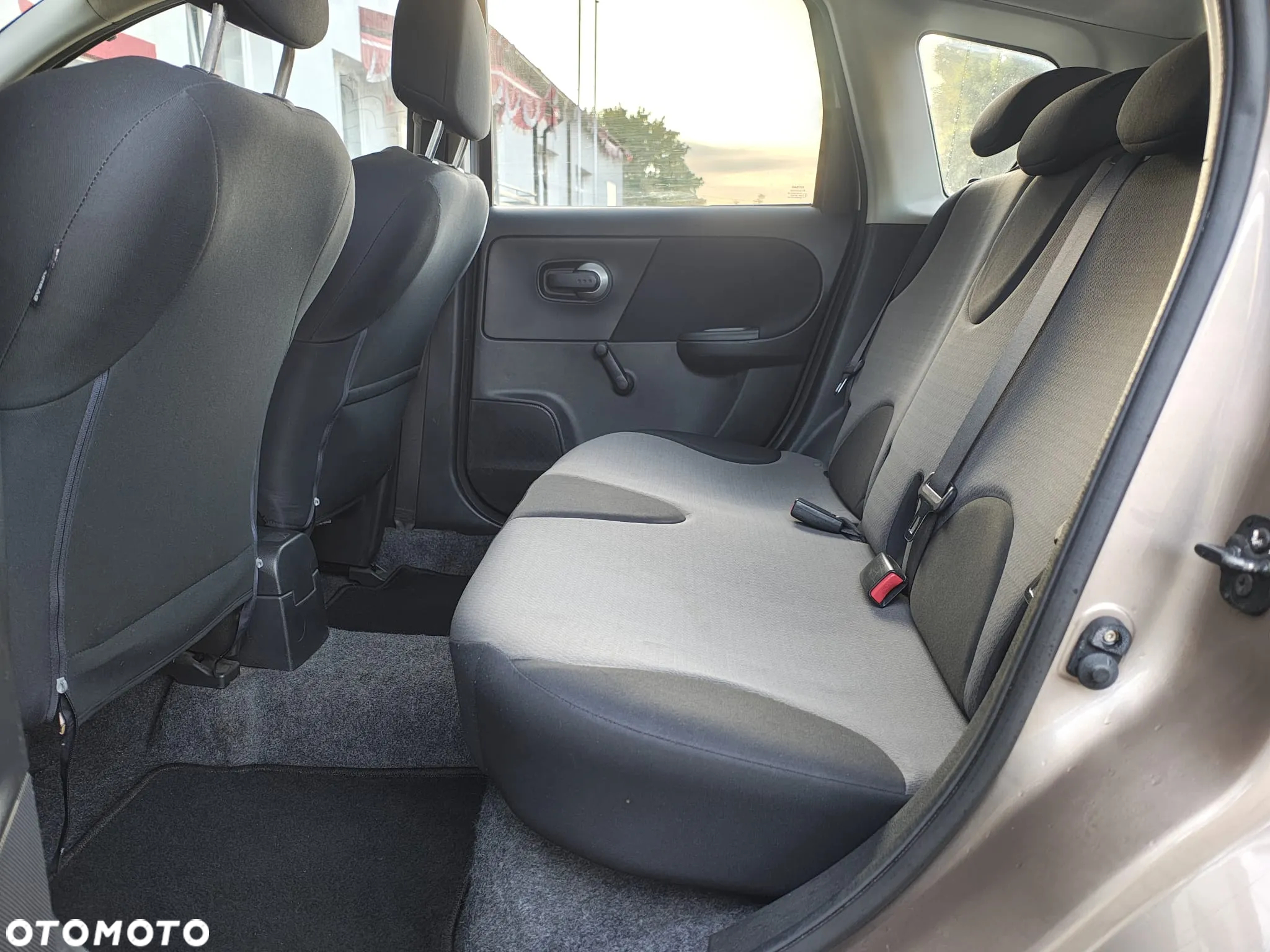 Nissan Note - 8