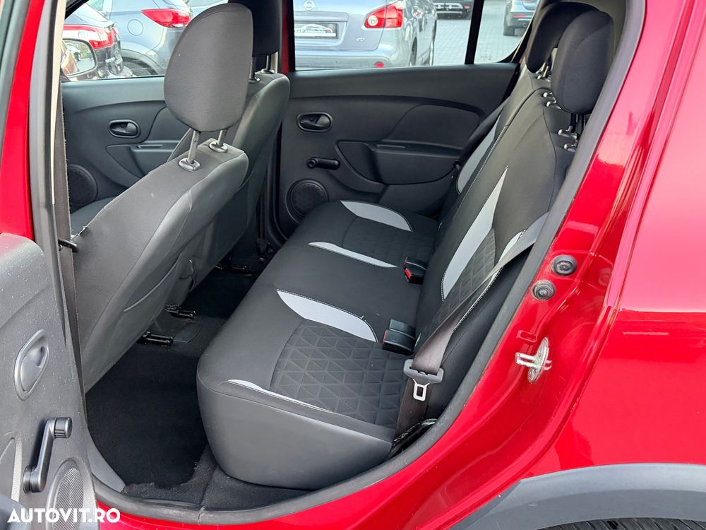 Dacia Sandero Stepway dCi 90 (S&S) Essential - 9